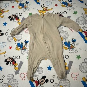 Old navy infant sleep onesie 0-3 months